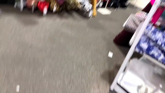 Massive fabric haul - driving 500kms in one day - 4 locations - shop for material with me VLOG смотреть онлайн