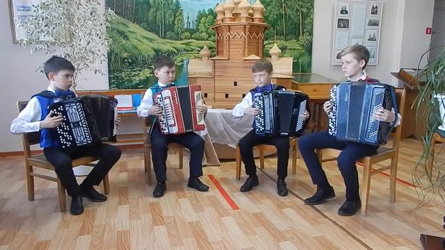 "Весёлые переборы" - средний ансамбль смотреть онлайн