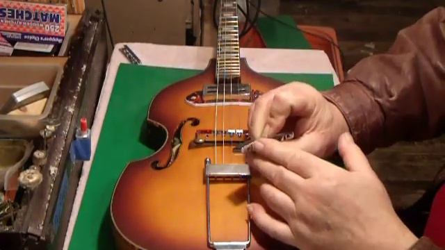 Tenor Guitar - Tune O Matic Bridge - Mandolin Bridge смотреть онлайн