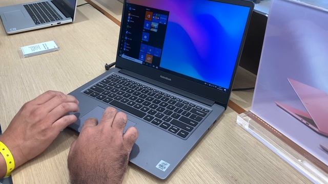 Xiaomi Mi Store China — Redmi Note 8 Pro, Redmi Note 8, Redmi TV and RedmiBook 14 Pro смотреть онлайн