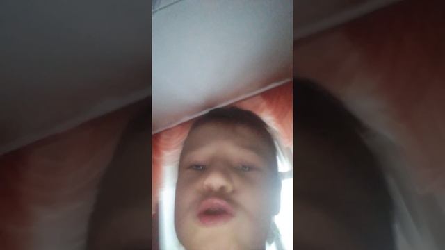 эй чувак зачем ты не хочешь ходить эй чувак зачем ты не хочешь ходить на улиц смысл видеоео смотреть онлайн