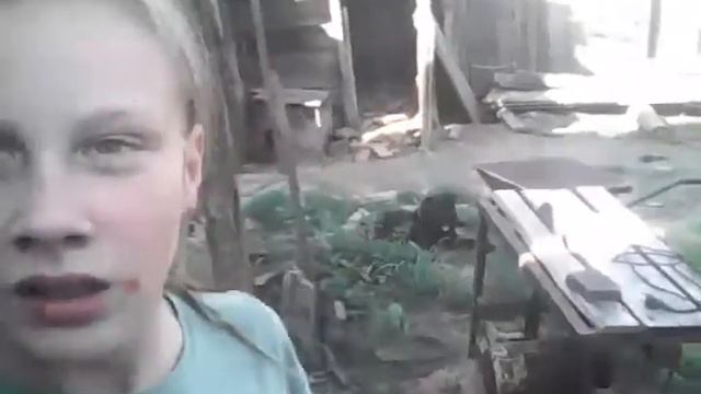 Приехали в Минусинск ) Чуть -чуть показала свою дачу . Пёс Шарик . И склад полной фигни ))😂 смотреть онлайн