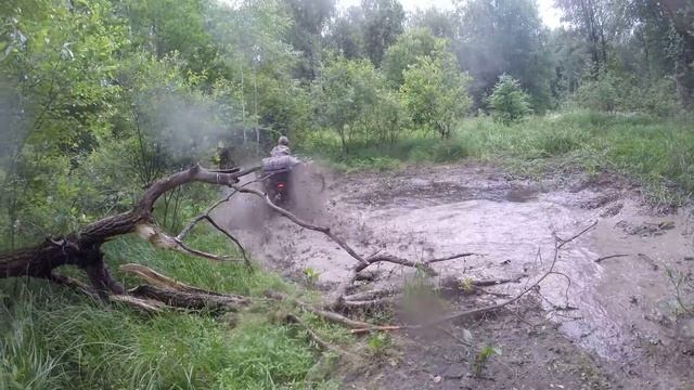 квадрик стелс 800 смотреть онлайн
