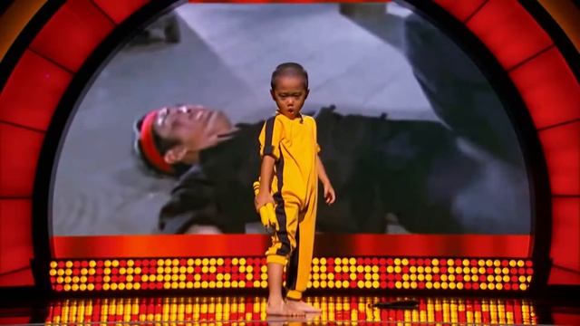 Маленький Брюс Ли смотреть онлайн