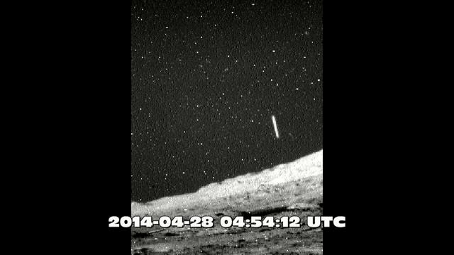 Cigar UFO caught by Mars Curiosity Rover April 2014 смотреть онлайн
