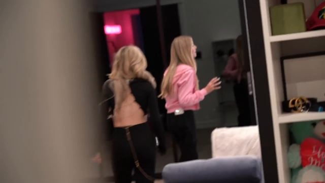 “PARTY” GIRLFRIEND PRANK ON BOYFRIEND **We Broke Up** | Piper Rockelle смотреть онлайн