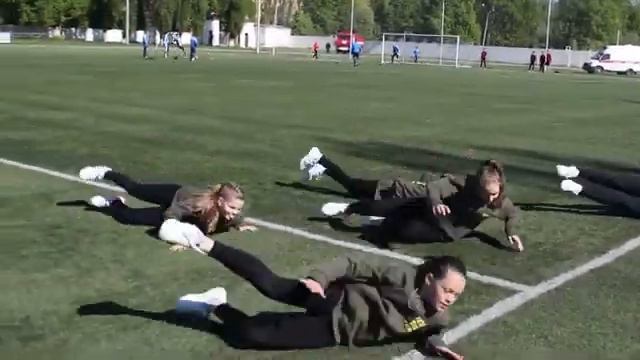 Вокруг матча ФК "Металлург" - ФК "Калуги" смотреть онлайн