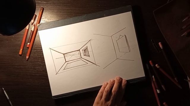 Наклонная штриховка. Рисуем напольные часы. Видео урок по графике. смотреть онлайн