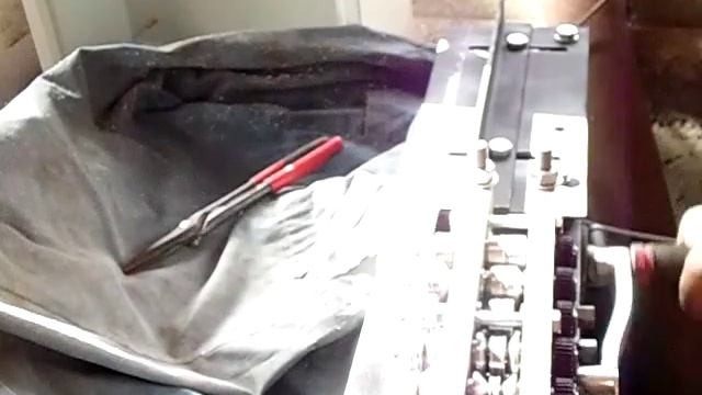 Опытный 7-ми рядный 2-х шовный ручной фальцепрокатный станок смотреть онлайн