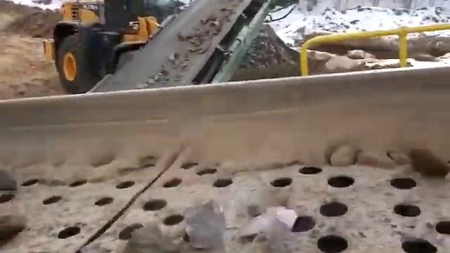 Грохот McCloskey R-155 Тверьтранснеруд на переработке валунов смотреть онлайн