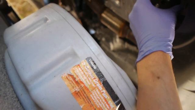 BEST oil filter tool - Honda CRV Oil Change смотреть онлайн