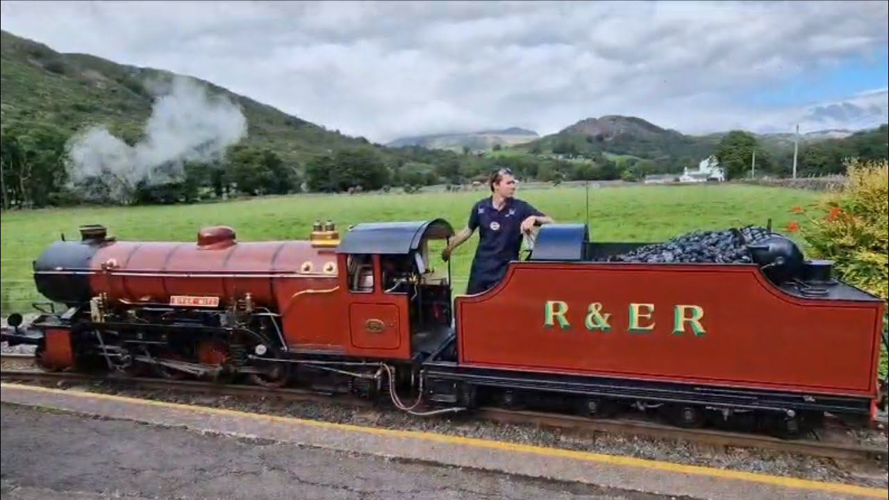 The most beautiful train journey in England смотреть онлайн