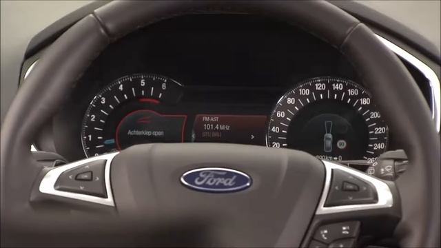 2015 Ford S-MAX смотреть онлайн