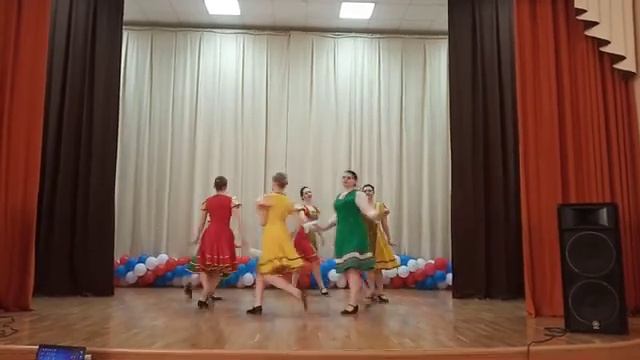 "В роще пел соловушка" смотреть онлайн