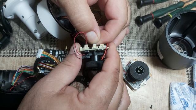 Как получить 2 ip-видео камеры 4К по цене одной (монтаж видеонаблюдения за 1000 км) I [Часть 1] смотреть онлайн