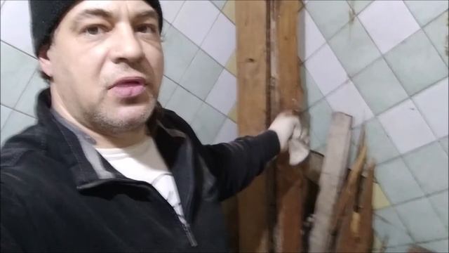 Накрываем пол в кухне - бюджетный ремонт смотреть онлайн