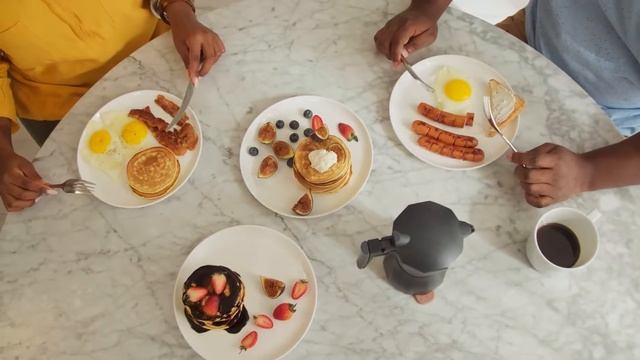 КОФЕ ВО ВРЕМЯ БЕРЕМЕННОСТИ | Все за и против кофе во время вынашивания ребенка смотреть онлайн