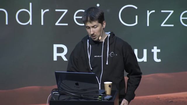 Moving to Java 17 in production by Andrzej Grzesik смотреть онлайн
