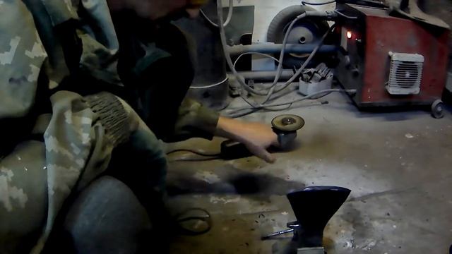 Ржавый старый топор. Вторая жизнь и у топора существует. смотреть онлайн