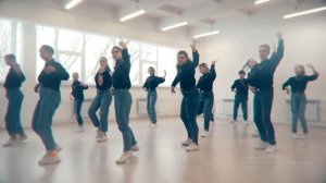 Золото, любовь и шипы. Танцы Хип-Хоп для детей в Белгороде. Школа танцев Dance Life