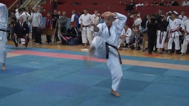 Male Kata Heian-Yondan 1st round Sharafeev (Kazan) vs Dmitriy Artyukov (Orenburg) смотреть онлайн
