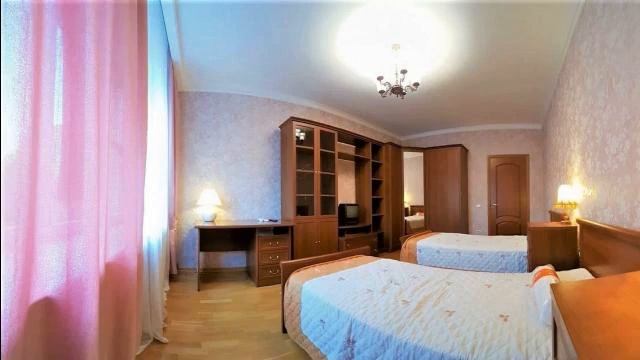 Сдаем 3х-комнатную квартиру 125кв.м. на ул.2-я... смотреть онлайн