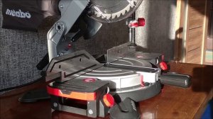 Обзор пилы торцовочной METABO KS 216 M Lasercut