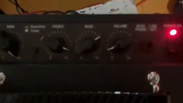 Демонстрация комбоусилителя VOX Pathfinder 10 смотреть онлайн