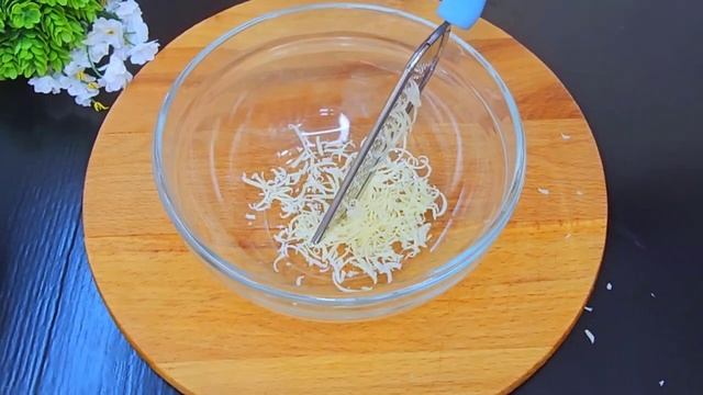 Беру самую дешевую рыбу .Рыбу больше не жарю ,лучший рецепт рыбы которому ,у друзей казахов . смотреть онлайн