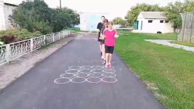 Командообразующая игра смотреть онлайн