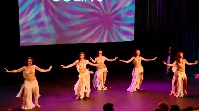 Артем Узунов и Амарэн - Табла Lets do it (танец живота).mpg смотреть онлайн