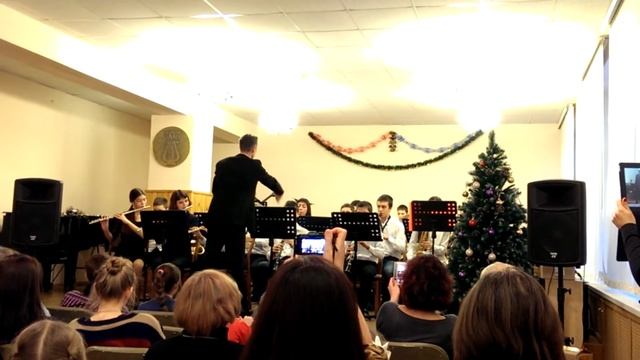 Дирижер отжигает!))) смотреть онлайн