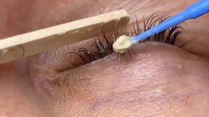 Снятие наращенных ресниц | кремовый ремувер LOVELY | сравнение 1 месяц и 1 день | ремувер высох?