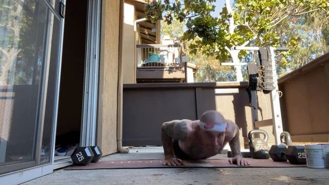 Burpee Master Routine - The Repathon (430 burpees, 1,200 pushups) смотреть онлайн