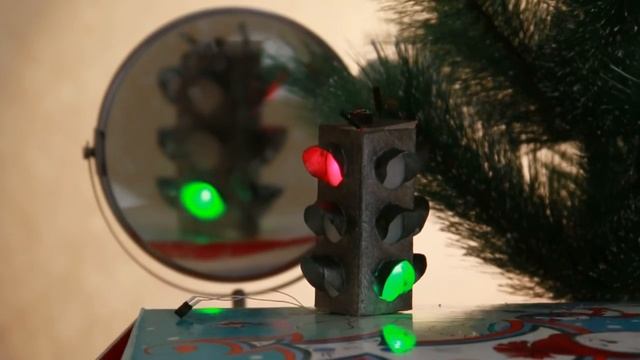 TrafficLight. Светофор из подручных материалов на ATtiny13. смотреть онлайн