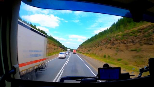 С Москвы на Екатеринбург (опять пробил колесо Girteka) смотреть онлайн