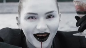 Я ЗАЛИВАЮ ГЛАЗА КЕРОСИНОМ 1 ЧАС (МОЁ 1 ВИДЕО)