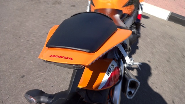 Honda CBR1000RR Fireblade (Repsol) 2013 Walkaround [Part. 1]