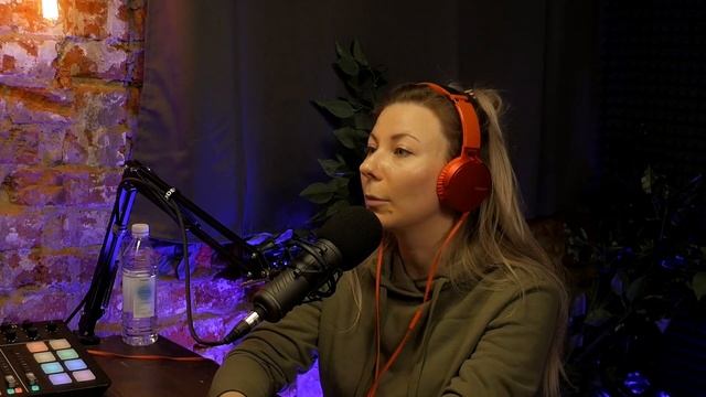 Алина Куликова из Artics // про особенности работы в разных агентствах и про модуль-банк смотреть онлайн