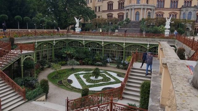 Schwerin Castle, Germany | Shrawan Mehta | смотреть онлайн