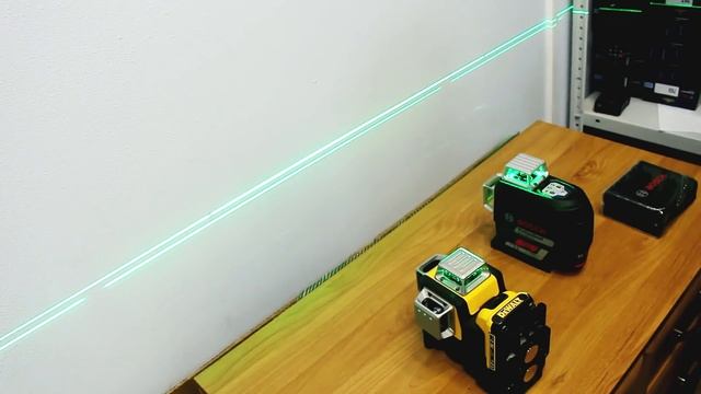 Зелёный нивелир Bosch GLL 3-80 CG. Знакомство и сравнение с Dewalt DW089LG смотреть онлайн