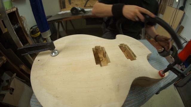 Craftling: Electric Guitar Build смотреть онлайн