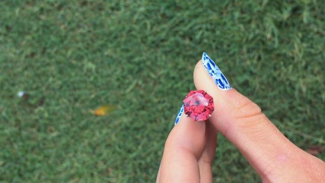 Imperial garnet 5.75 cts. смотреть онлайн