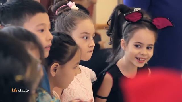 Новогодний утренник в школе смотреть онлайн