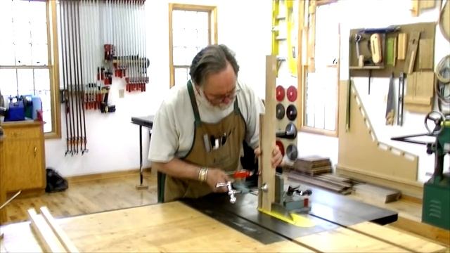 Making a Display Cabinet Part 7, Doors & CNC Partmaking: Andrew Pitts ~ FurnitureMaker смотреть онлайн