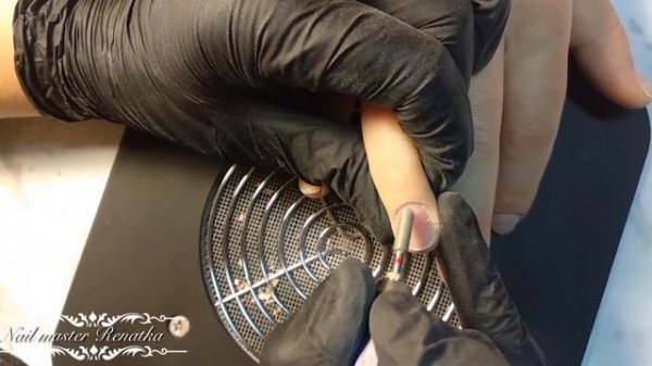 Выравнивание ногтей базой InGarden / Простой дизайн ногтей / Нежный дизайн ногтей / Renatka