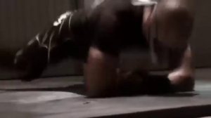 Тренировка бойца ММA в маске Elevation Training Mask 2.0