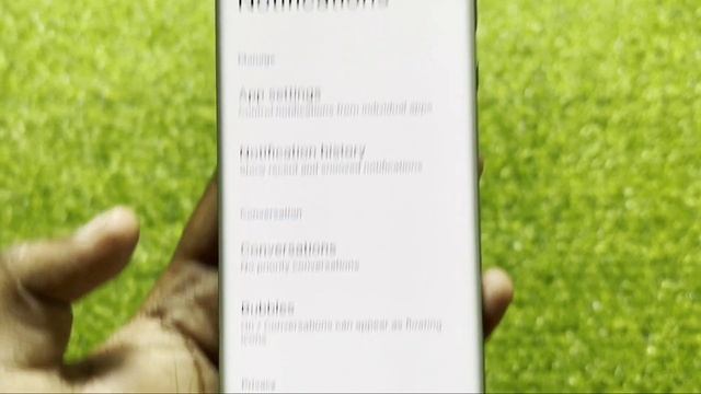 How To Turn ON/OFF Skip lock screen in Motorola Edge Plus смотреть онлайн