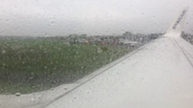 737-800 Ryanair - Takeoff from RWY12 - Paris Beauvais Tillé Airport (BVA) смотреть онлайн