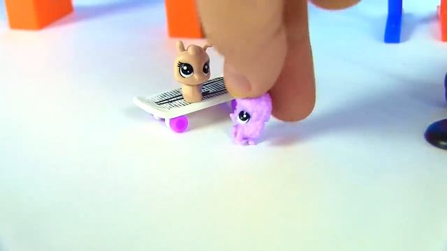 #ЧЕЛЛЕНДЖ ЛОЛ ПИТОМЦЕВ vs ЛПС ПЭТОВ! LOL SURPRISE PETS VS LPS Littlest Pet Shop Challenge Игрушки смотреть онлайн
